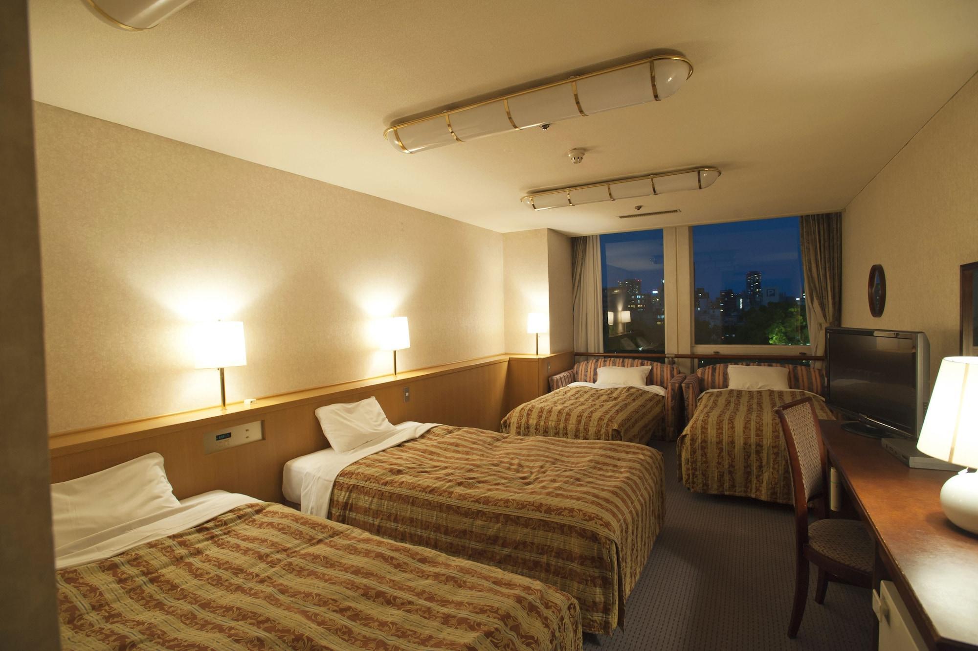 Hotel Osaka Castle Bagian luar foto