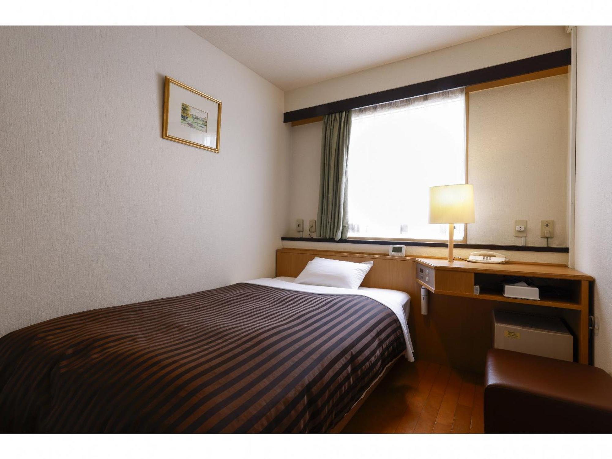 Hotel Osaka Castle Bagian luar foto